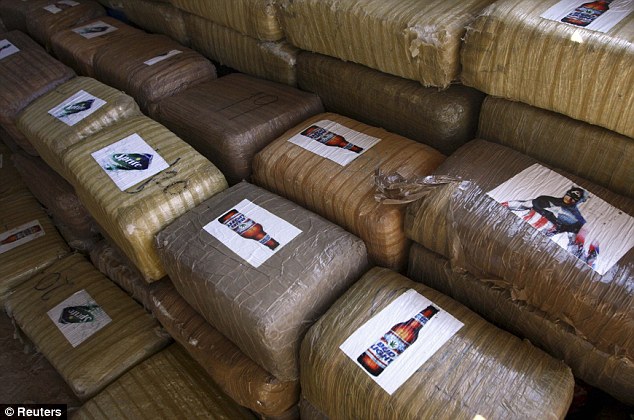 marihuana z etykietami piwa