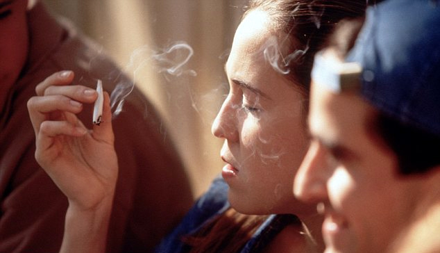 nastolatki jarają coraz mniej