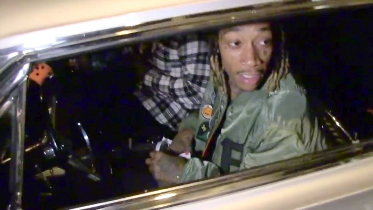 Wiz Khalifa rozdaje trawkę paparazzim