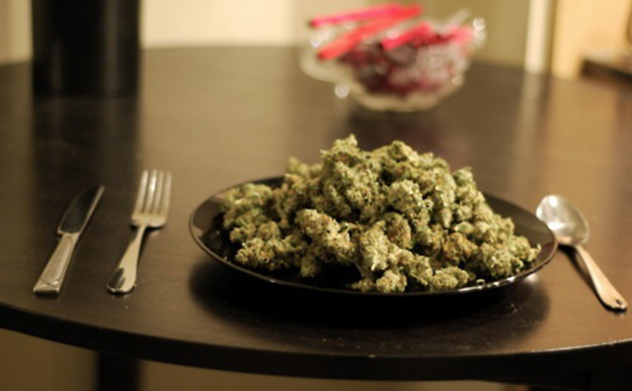 marihuana-a-dolegliwosci-zoladkowe