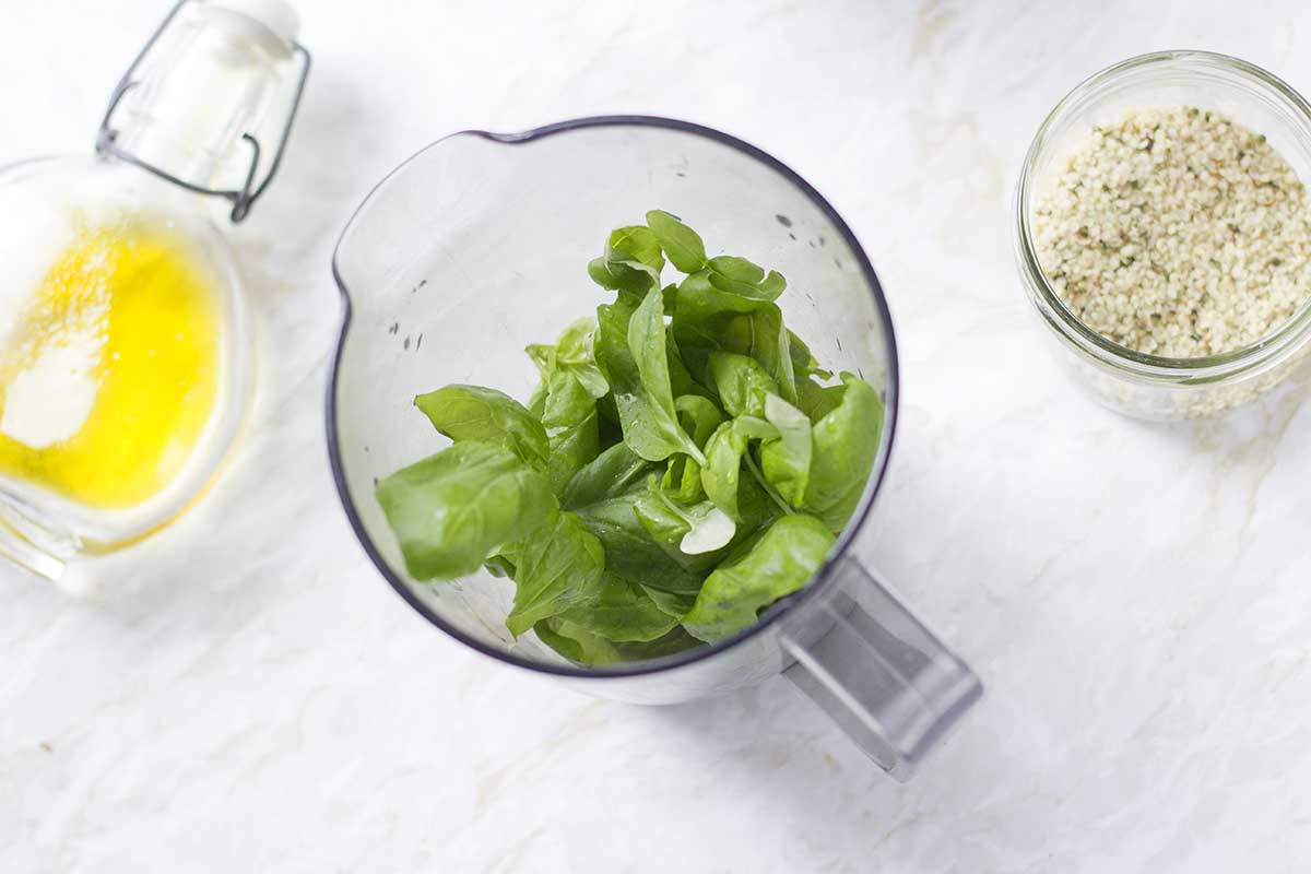 pesto-bazyliowo-konopne