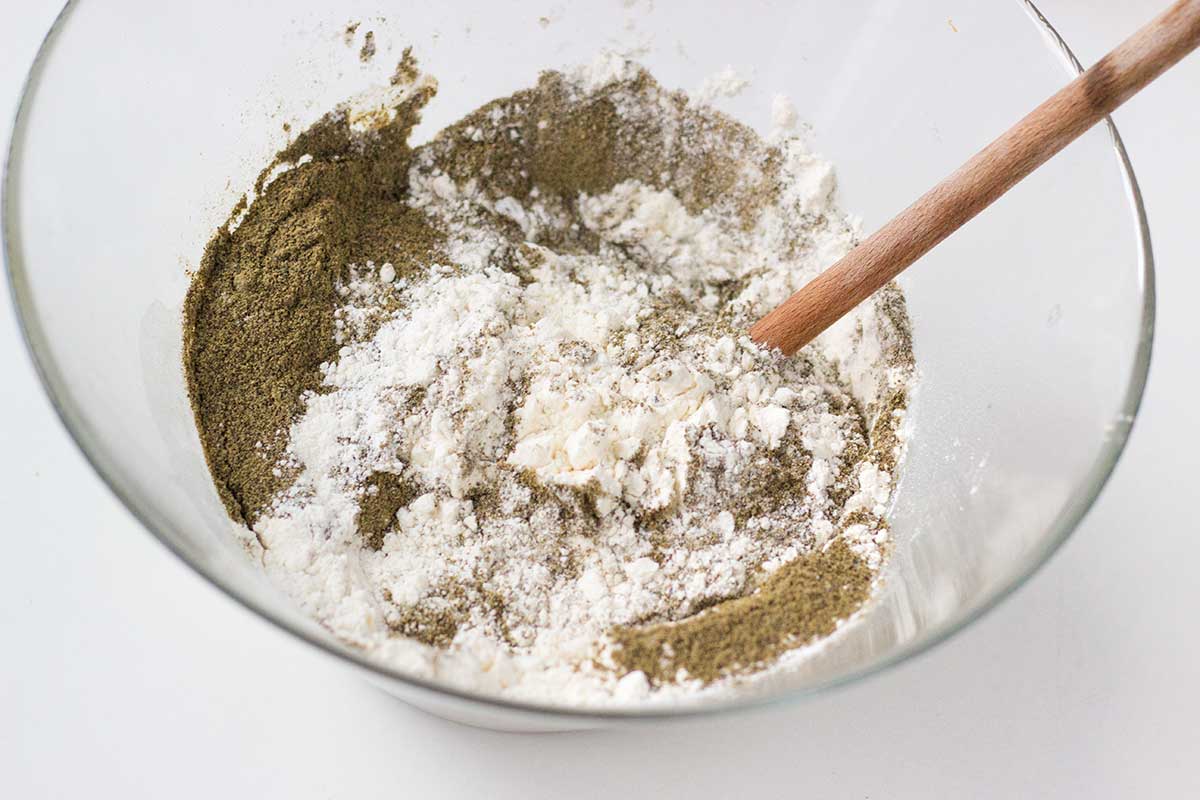 Mąka pszenna i konopna