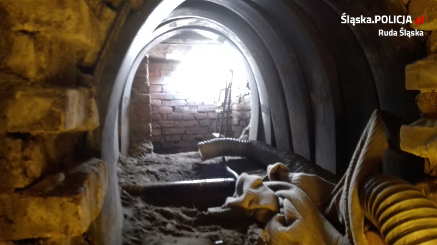 Uprawa marihuany w szambie w Mikołowie