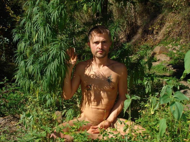 czlowiek ktory zmienil nazwisko na wolne konopie Glastonbury