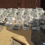 Młode małżeństwo z Kielc przewoziło w samochodzie 30 kg marihuany. Zostali zatrzymani przez Kielecka policję. Grozi im co najmniej 3 lata więzienia.