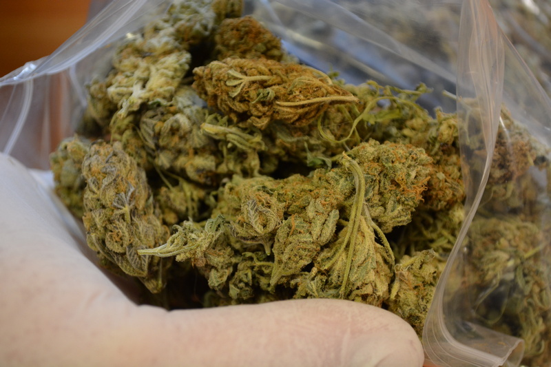 Wymachiwał marihuana w centrum wrocławia.