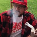 Borys Mańkowski i Vapefully podjeli współpracę. Fighter MMA testuje waporyzator HydroBrick Maxx.