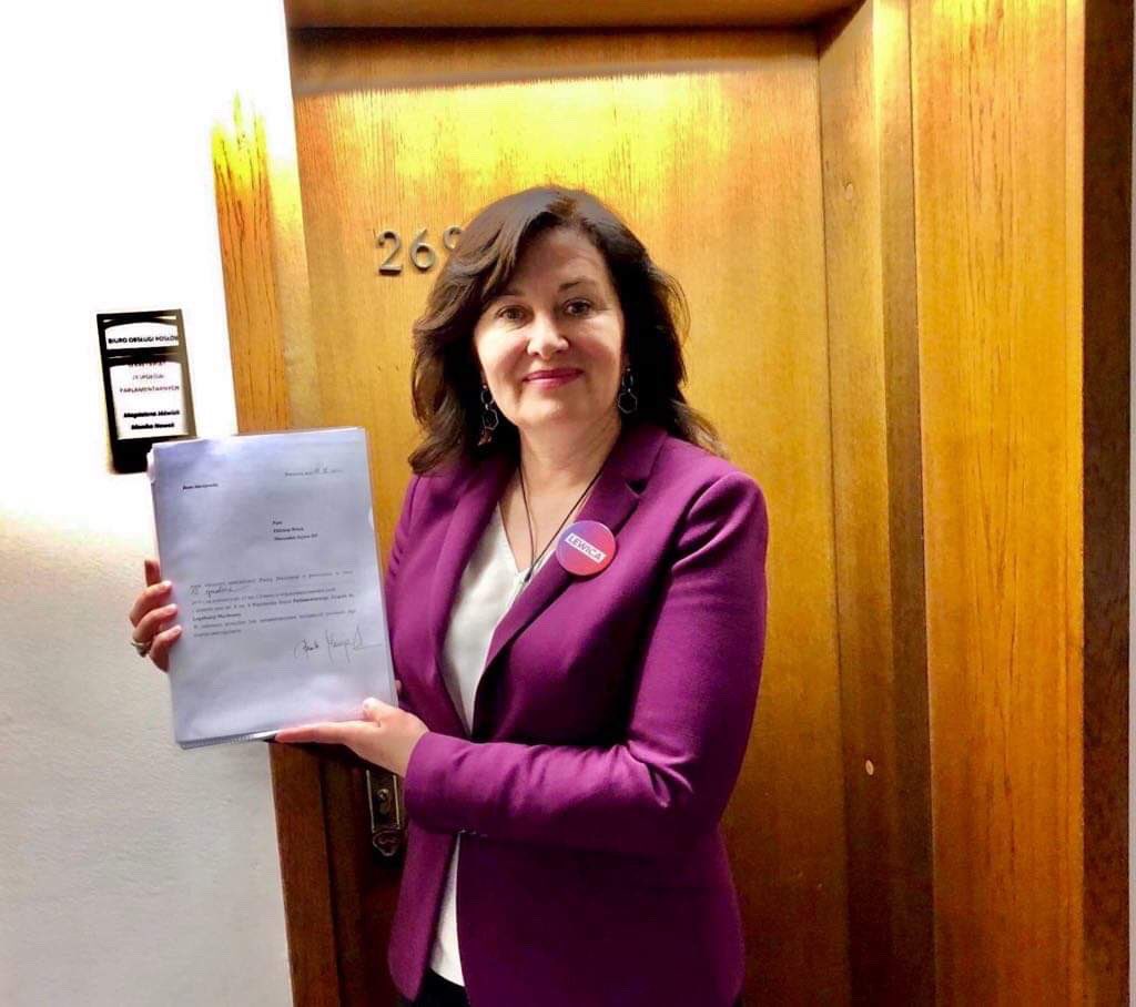 Wiceszefowa klubu Lewica Beata Maciejewska nie ukrywa, że lubi od czasu do czasu zapalić jointa. Nie bez powodu złożyła w czwartek wniosek do marszałka Sejmu o powołanie Parlamentarnego Zespołu ds. Marihuany