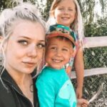 Jest blogerką z Kanady i szczęśliwą matką dwójki dzieci. Nie ukrywa tego, że codziennie pali marihuanę i czyni ją to lepszą mamą. Profil Caitlin Fladager prowadzącej konta w mediach społecznościowych obserwuje 300 tysięcy użytkowników. Blogerka poinformowała ostatnio swoich fanów, że palenie konopi indyjskich nie jestem niczym złym.