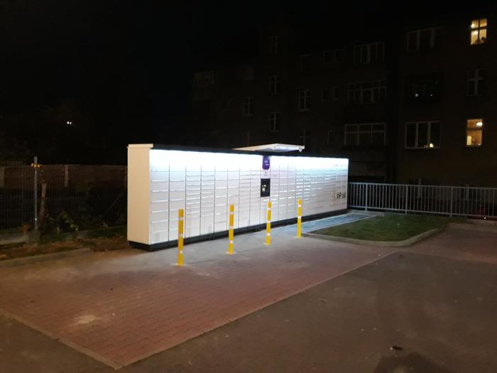 Od 1 września sieć InPost zakazała przewozu przesyłek z konopnymi produktami. To efekt zmian w regulaminie, które wprowadził operator logistyczny paczkomatów. Na szczęście dzięki zaangażowaniu konopnych aktywistów i przedsiębiorców InPost zmienił restrykcyjne przepisy!