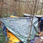 W głębi lasu zbudowali namiot. Mowa o 34 i 39 latku z Białej Podlaskiej, których zatrzymali policjanci za posiadanie substancji psychoaktywnych. Jak się okazało w namiocie przechowywali amfetaminę. Z kolei w mieszkaniu 39 latka policjanci znaleźli marihuanę.