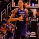 Brittney Griner amerykańska gwiazda koszykówki została aresztowana w Rosji za posiadanie wkładów z konopiami indyjskimi. Co ciekawe zatrzymanie i groźba 10 letniej kary więzienia dla zawodniczki WNBA zbiegła się w czasie z agresją Rosji na Ukrainę.