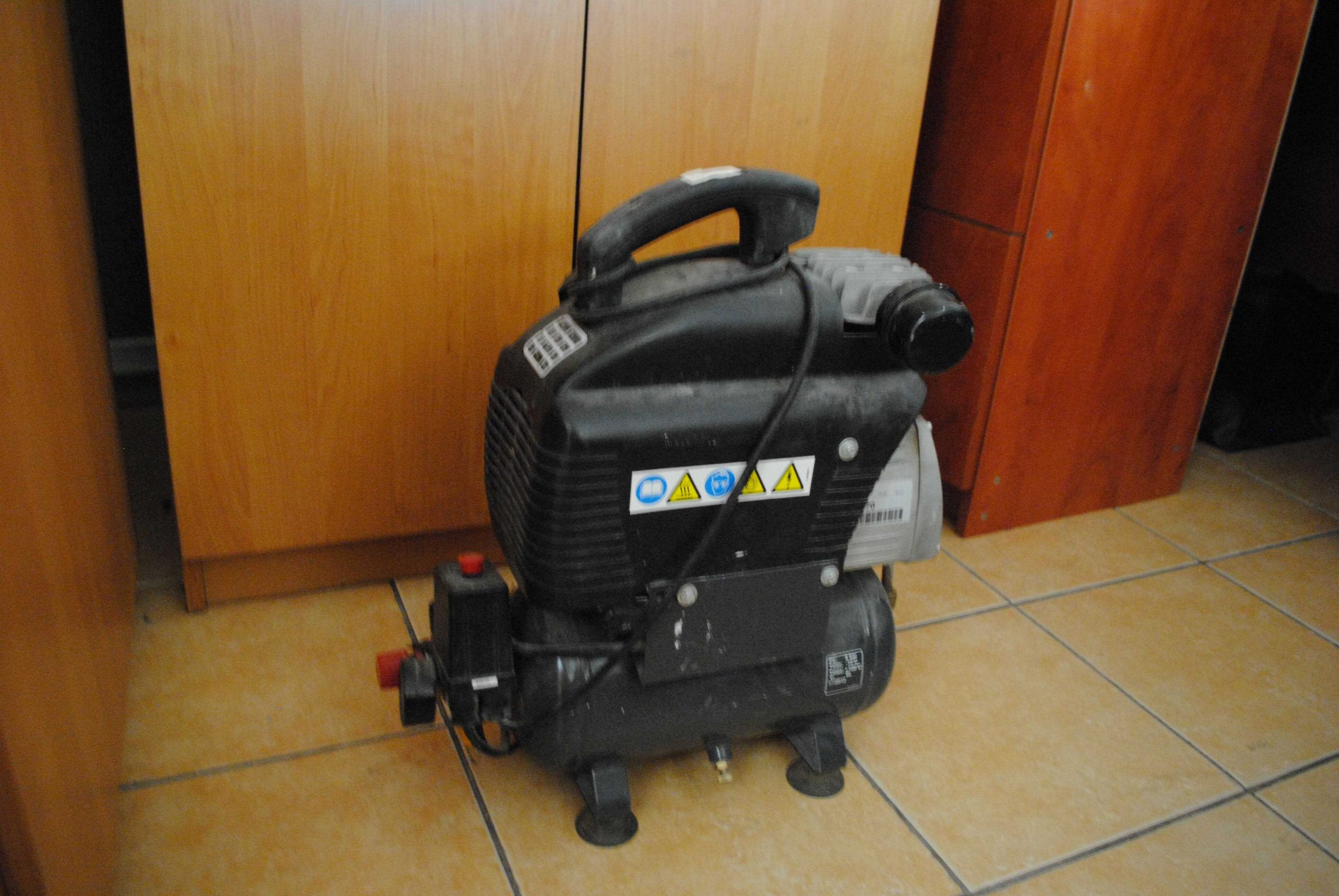 Pomysłów na przemycenie konopi indyjskich z jednego kraju do drugiego jest naprawdę wiele. Nie brakuje wśród nich również tych bardzo odjechanych i z polotem. Jednym z nich jest próba przemycenia zioła z Polski do Norwegii w… kompresorze.