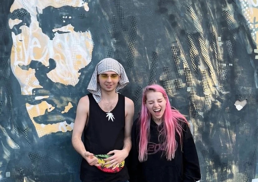 Znany raper Mata, który został zatrzymany w ostatnim czasie za posiadanie niedużych ilości marihuany już kilka tygodni temu zapowiedział walkę o depenalizację marihuany. Nie skończyło się wyłącznie na pustych słowach. Artysta założył bowiem Fundację 420. To za jej pośrednictwem chce walczyć o depenalizację.