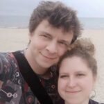 To historia nieprawdopodobna, a jednak prawdziwa. 2 lata w więzieniu spędzi 34 letni Jakub Radziszewski, który w liceum kupował marihuanę! Chociaż nie przyznaje się do winy i całą sprawą zatrzymania go był zaskoczony, to jednak wyrok już zapadł.