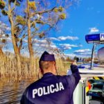 To miała być relaksująca zasiadka z wędkami nad wodą. Uprzyjemnić ją miało niewinne jaranie zioła. Niestety dla dwóch wędkarzy, którzy na relaks wybrali sobie rzekę Parnica