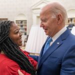 Przez ostatnie 9 miesięcy była więziona przez rosyjskie władze. Wszystko, że przez to, że znaleziono przy niej wkład z olejkiem haszyszowym. Została skazana na 9 lat więzienia. Jednak równolegle prowadzone były rosyjsko-amerykańskie rozmowy dyplomatyczne. Koszykarkę Brittney Griner wymieniono, za osadzonego w więzieniu handlarza bronią i syna funkcjonariusza KGB.