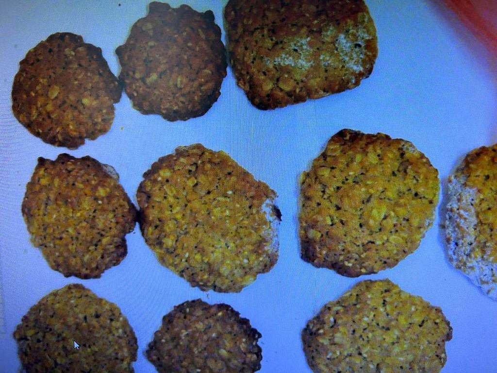 Kupili na targu „lecznicze” masło z dodatkiem marihuany. Po jego spożyciu 66 latka i jej 64 letni mąż trafili na SOR. Seniorzy mieli objawy wstrząsu, a kontak słowno - logiczny był z nimi bardzo utrudniony.