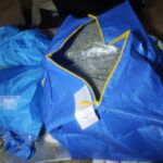 Stołeczni policjanci wraz z kieleckimi funkcjonariuszami CBŚP nieźle się ostatnio obłowili. Przejęli w sumie 17 kg zioła i haszu. Zatrzymali też 44 letniego posiadacza tych dóbr.